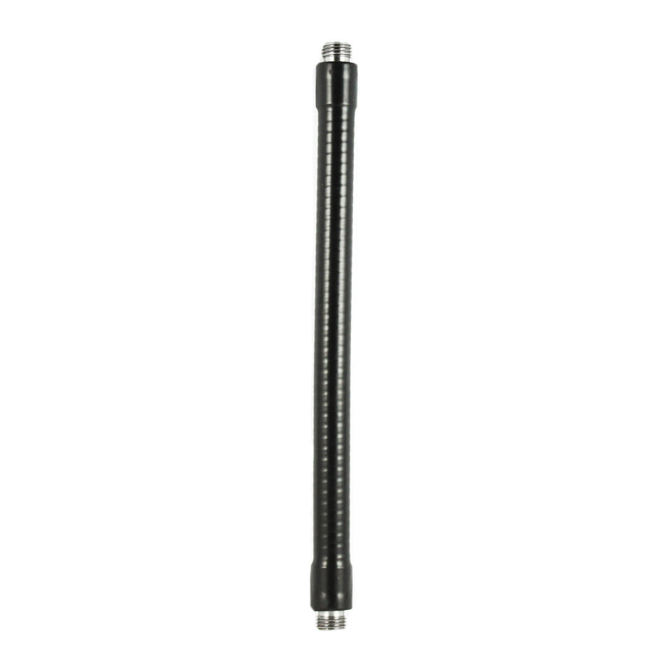 Tubo flexible RAM® de 9" de largo con rosca exterior 1/4" NPSM